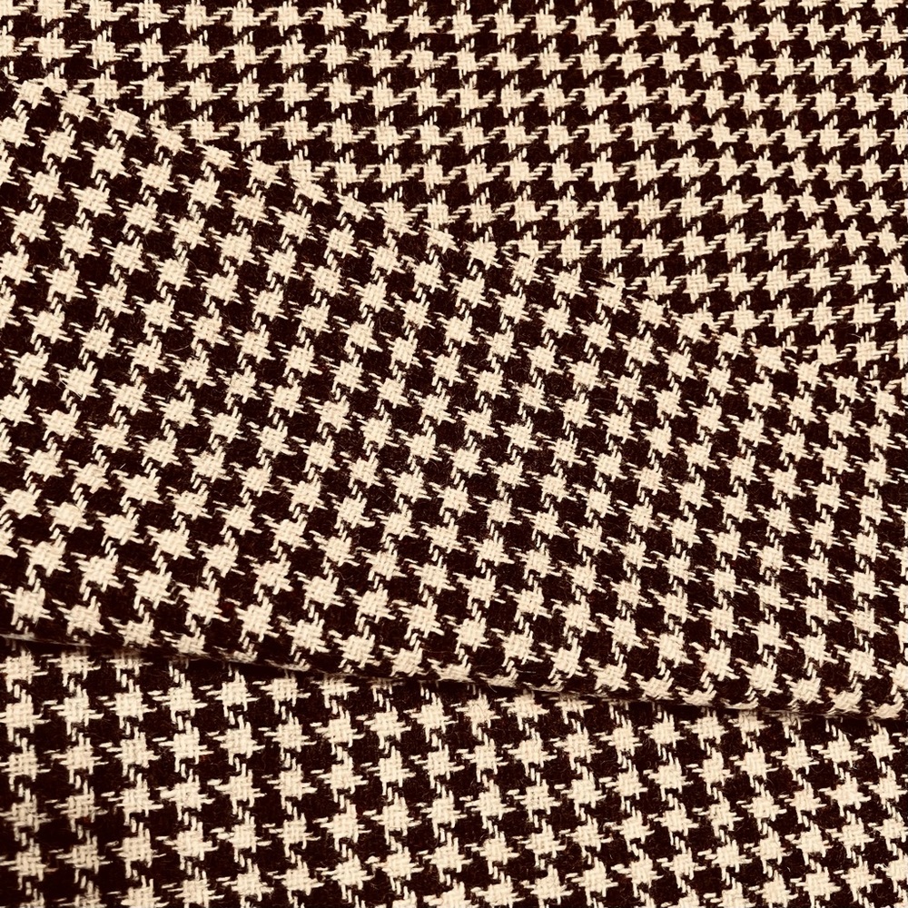 Houndstooth Patterned wool Fabric - Picture 2 of 2
